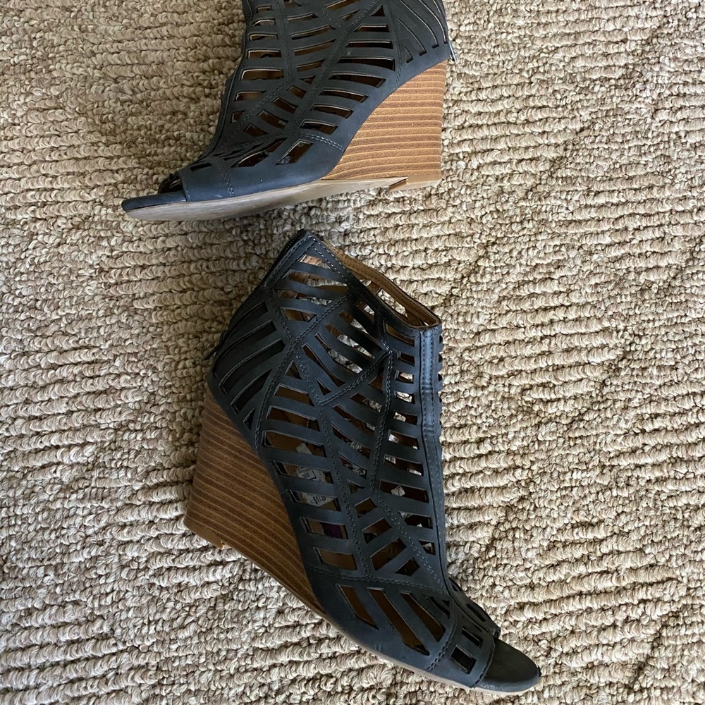 Wedge sandals